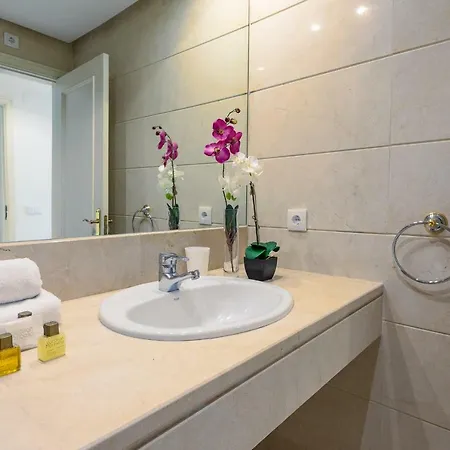 Апартаменты Vacation I Marina De Banus Retreat, Next To Marina And Shops, 24-7 Security